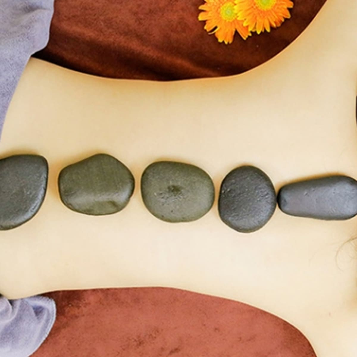 Massage body Thái bấm huyệt Shiatsu đá nóng xông hơi